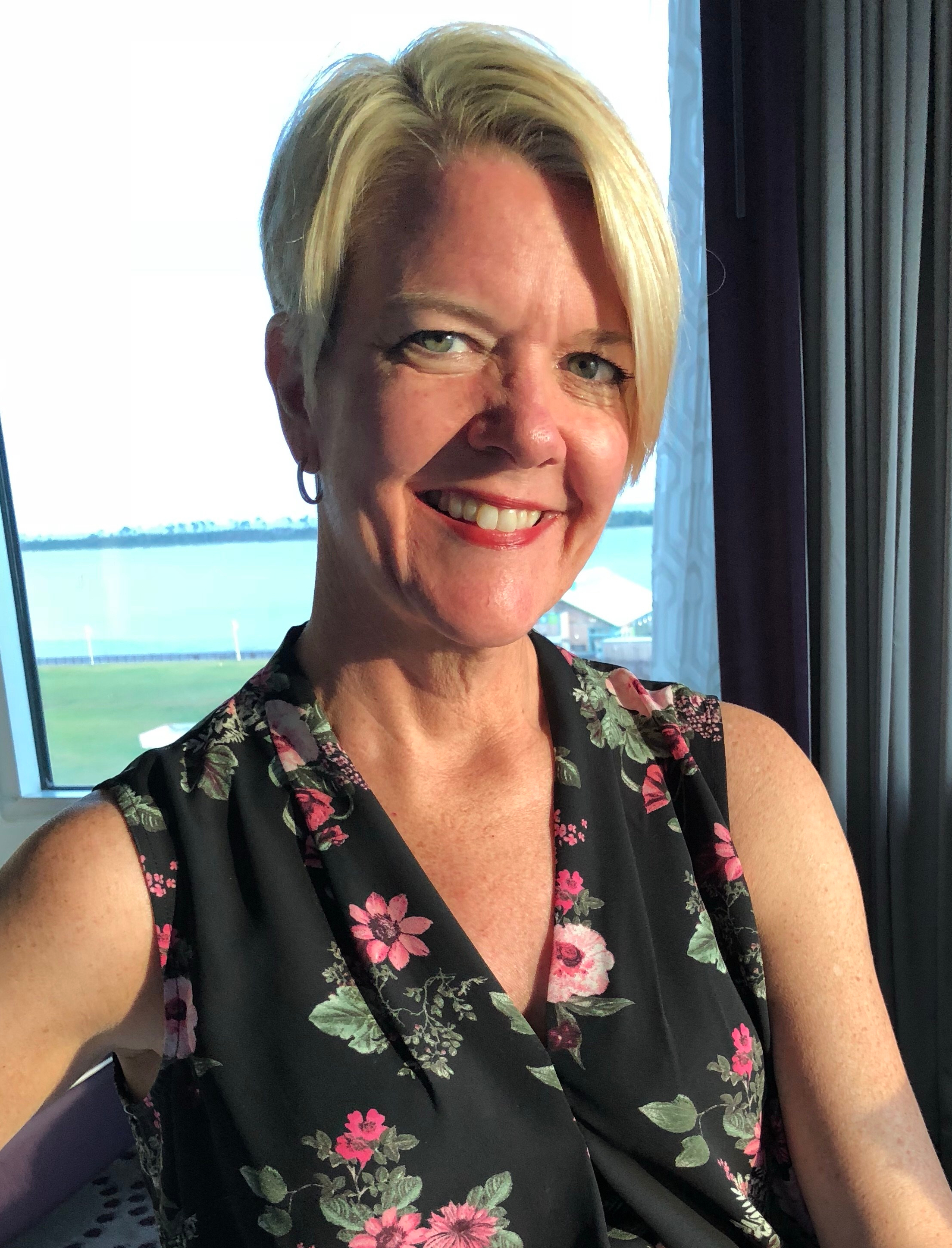 Sandy Philpott, Uptown Redesigns